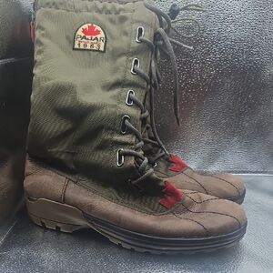 Pajar Women waterproof Green and Brown Snow Boots size 9 -9.5